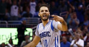 NBA – Top 10 dunks de la semaine : Alexis Ajinça et Evan Fournier plantent le drapeau français sur le sol américain !