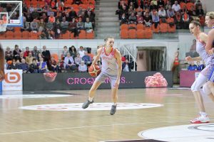EuroLeagueWomen – Retour en vidéo sur les 28 points et 4 passes décisives de Marine Johannès face à Koursk