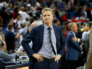 NBA – Pour Steve Kerr, les déclarations de LaVar Ball peuvent fortement nuire à la carrière de ses fils