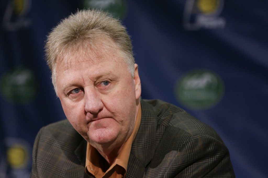 NBA Larry Bird nomme ses 3 joueurs préférés actuellement