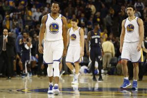 NBA – Warriors : Zaza Pachulia absent pour le Game 3, Andre Iguodala probablement de retour !
