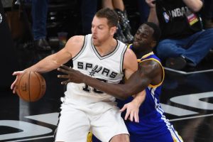 NBA – David Lee sévèrement touché