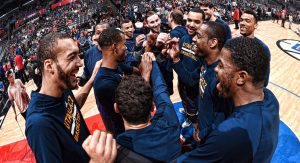 NBA – Un match maîtrisé du Jazz envoie les Clippers en vacances et Paul Pierce à la retraite