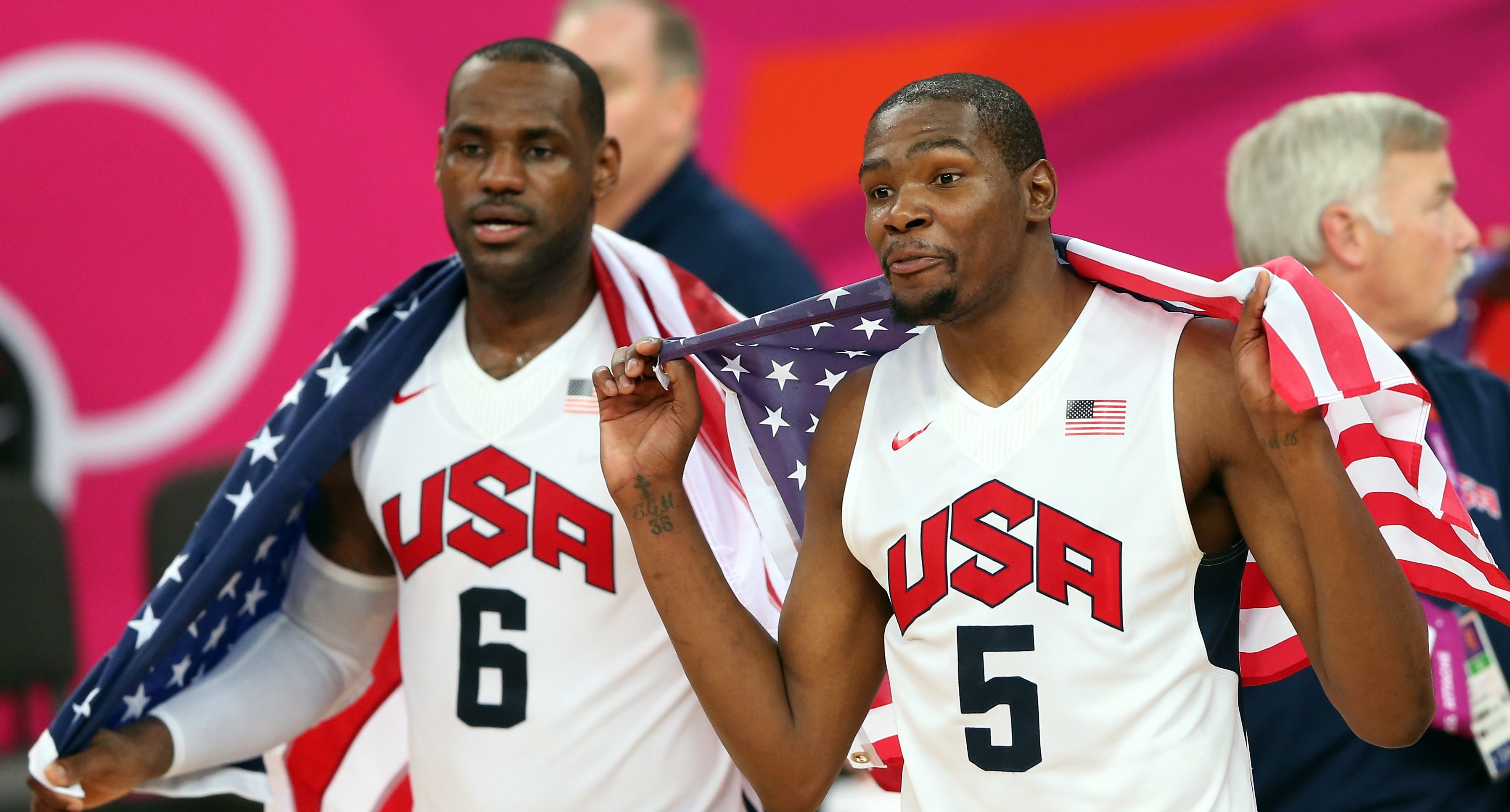 Kevin Durant et LeBron James sous le maillot de Team USA
