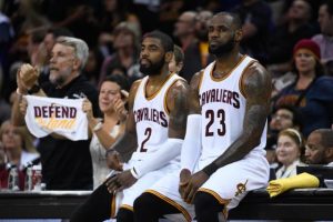 NBA – Kyrie Irving épuisé de jouer au « fiston » avec LeBron James