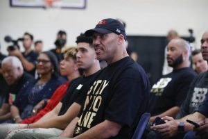 NBA – LaVar Ball renvoie le tacle à Joel Embiid