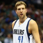 NBA – Dirk Nowitzki rempile à Dallas en baissant son salaire