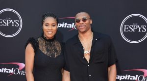 NBA – Russell Westbrook et les Warriors gagnent encore des trophées !