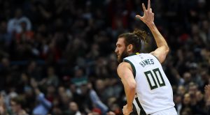 NBA – Spencer Hawes devrait être coupé par les Bucks