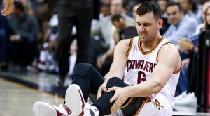 NBA – Quatre franchises sur Andrew Bogut ?