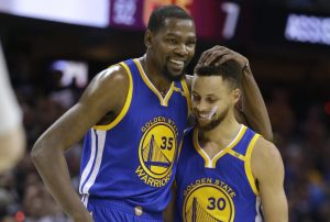 NBA – Sponsor : Curry répond à Durant après ses propos contre Under Armour