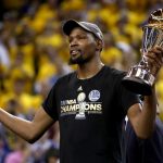 NBA – Kevin Durant : Grillé sur ses faux comptes pour répondre aux haters