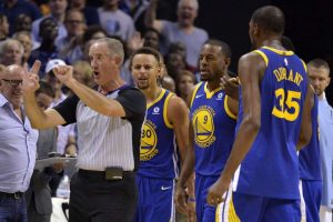 NBA – Stephen Curry et Kevin Durant pètent un cable, et se font expulser
