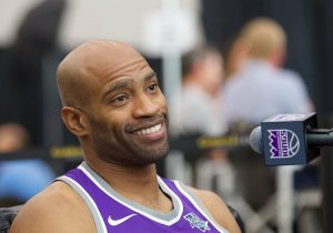 NBA – Vince Carter : Pourquoi Sacramento ? Avoir 40 ans ? Air Canada répond !