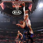 NBA – Top 10 de la nuit : Blake Griffin escalade la tour Gobert !