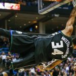 NBA – Top 10 de la nuit : L’alley-oop terrifiant de Giannis Antetokounmpo !