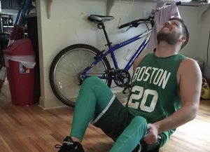 Insolite – Le déguisement Gordon Hayward pour Halloween : drôle ou too much ?