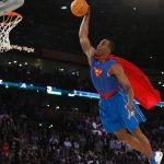 NBA – Top 10 de la nuit : Après quelques années, Dwight Howard renfile enfin le costume de Superman !