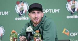 NBA – Gordon Hayward a quitté sa botte et espère rejouer cette saison