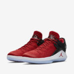 Sneakers – La Jordan XXXII Low rend hommage aux Bulls de 1996