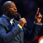 NBA – Magic Johnson ne forcera pas les Lakers à dépenser l’été prochain