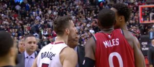 NBA – Vidéo : Échauffourée entre Dragic et DeRozan à la fin du match