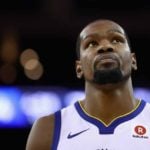 NBA – Kevin Durant en colère auprès de l’arbitre après son expulsion