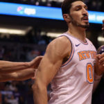 NBA – Enes Kanter et Devin Booker se chauffent sur et en dehors du terrain !