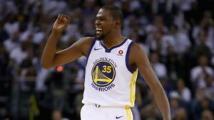 NBA – Kevin Durant démonte Clint Capela