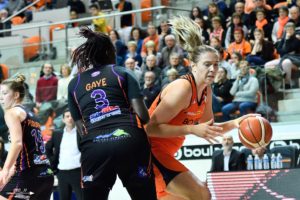 LFB – Ruth Hamblin continue l’aventure berruyère pour un mois