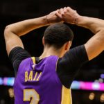 NBA – Nouveau pépin au genou pour Lonzo Ball