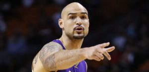Insolite – Au Japon, un concours de dunk tourne au ridicule pour Robert Sacre