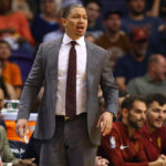 NBA – Tyronn Lue effectuera un retour en douceur avec les Cavs dès aujourd’hui