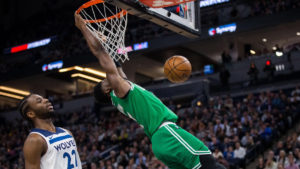 NBA – Jaylen Brown raconte son incroyable chute qu&rsquo;il compare à un « accident de voiture »