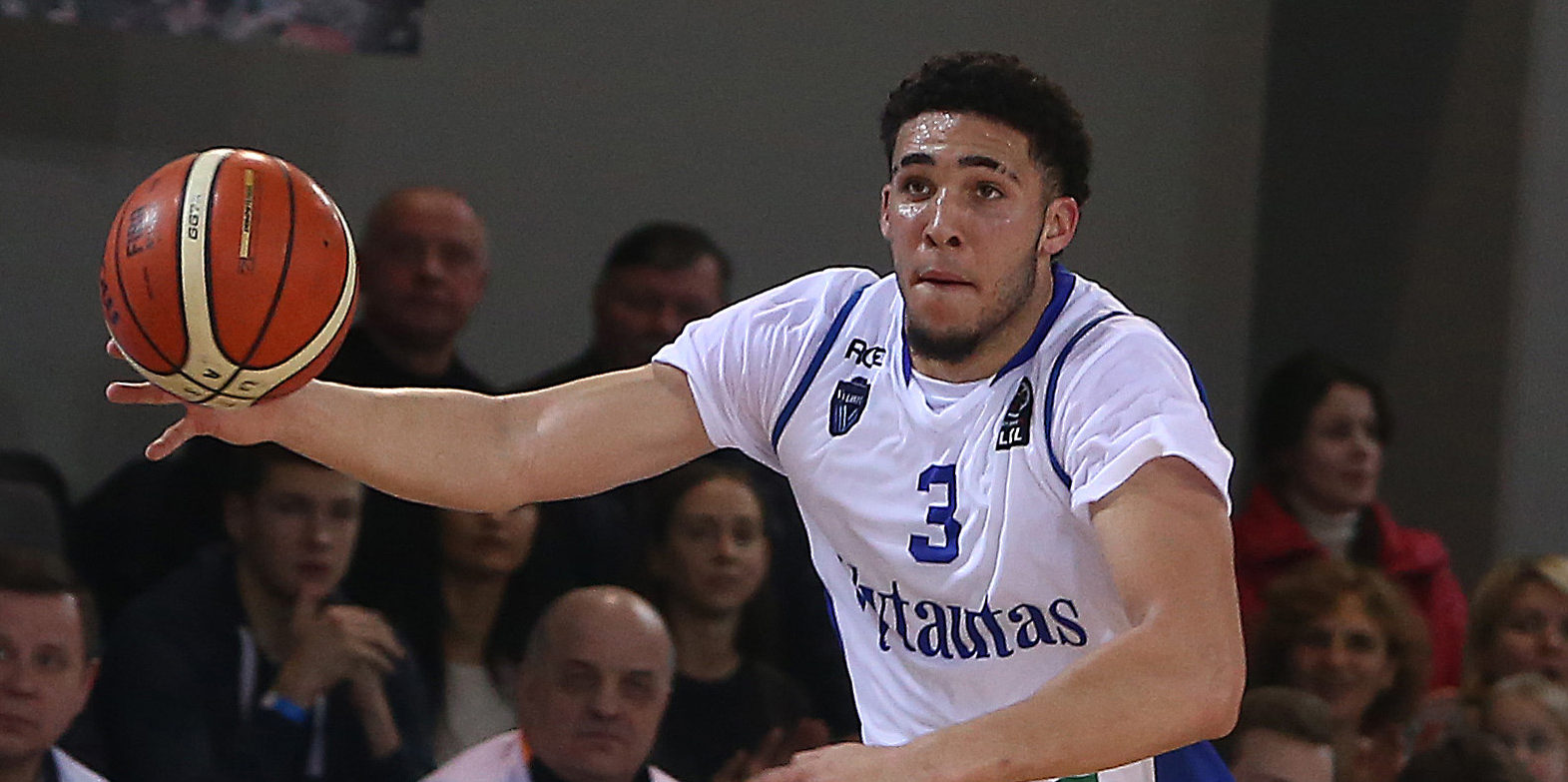 NBA - Draft 2018 : LiAngelo Ball lâche 72 points le jour de sa candidature1571 x 783