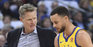 NBA – Steve Kerr :  » Il n’y a pas moyen que Stephen Curry joue le premier tour »