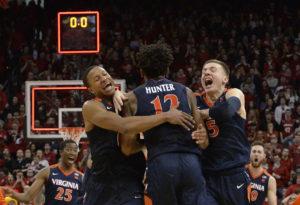 NCAA – Fin de match historique : Virginia inscrit 5 points en moins d’une seconde !