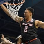 NCAA – Le alley-oop de la March Madness pour Zhaire Smith !