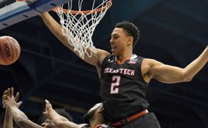 NCAA – Le alley-oop de la March Madness pour Zhaire Smith !