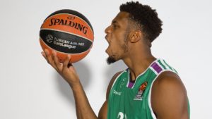 Liga Endesa – Jeff Brooks (Malaga) s’effondre en pleine rencontre !