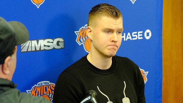 Kristaps Porzingis en conférence de presse pour les Knicks