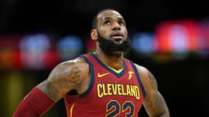 NBA – LeBron James : « vous croyez que je vais laisser tomber mes coéquipiers ? »