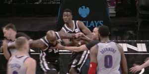 NBA – Quincy Acy se chauffe avec Andre Drummond et il pourrait le payer très cher !