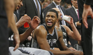 NBA – Rudy Gay reste aux Spurs