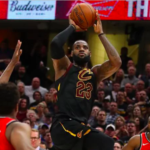 NBA – Top 10 de la nuit : LeBron, ou la météorite qui tua les dinosaures