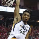 NBA – Donovan Mitchell revient sur son énorme dunk : « pour être honnête, j’essayais juste de mettre un floater »