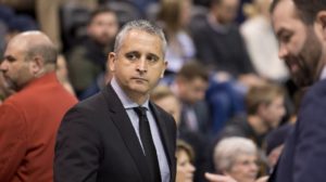 NBA – Les Suns virent déjà leur coach !
