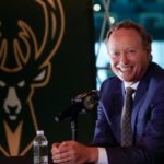 NBA – Mike Budenholzer veut « déverrouiller » le potentiel défensif des Bucks