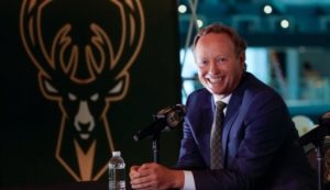 NBA – Mike Budenholzer veut « déverrouiller » le potentiel défensif des Bucks