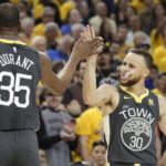 NBA – Kevin Durant et Stephen Curry s’en prennent à l’arbitre